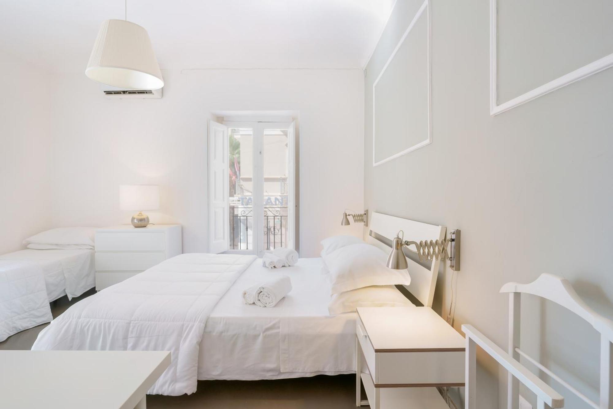 Bed and Breakfast Palazzo Berardi Таранто Экстерьер фото