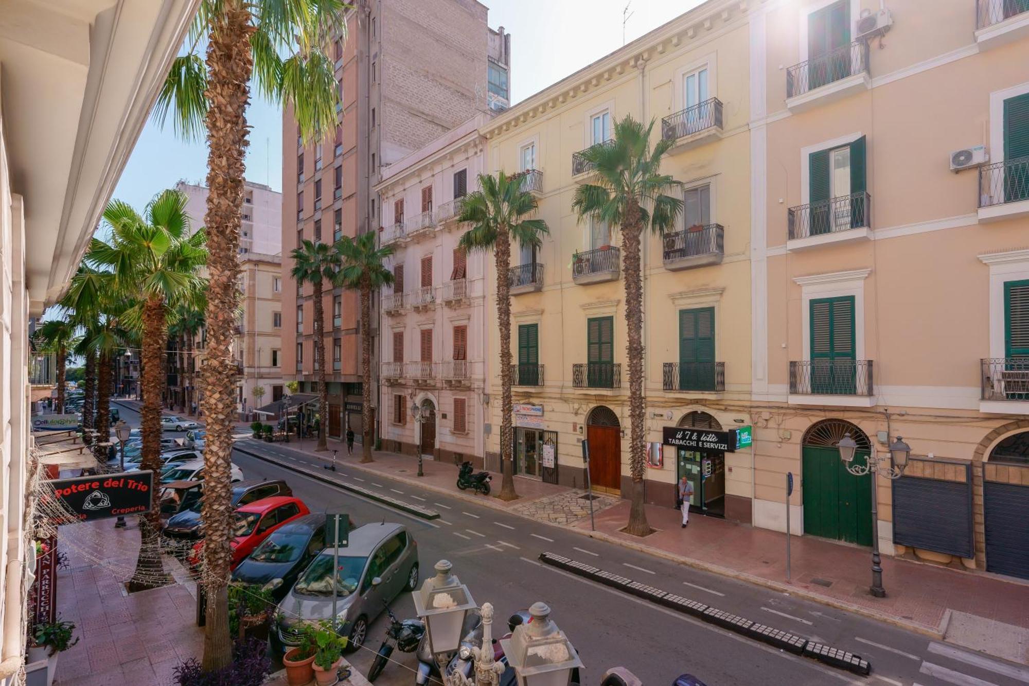 Bed and Breakfast Palazzo Berardi Таранто Экстерьер фото