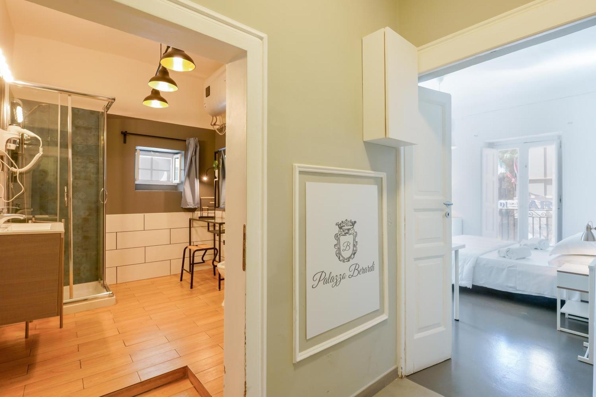 Bed and Breakfast Palazzo Berardi Таранто Экстерьер фото